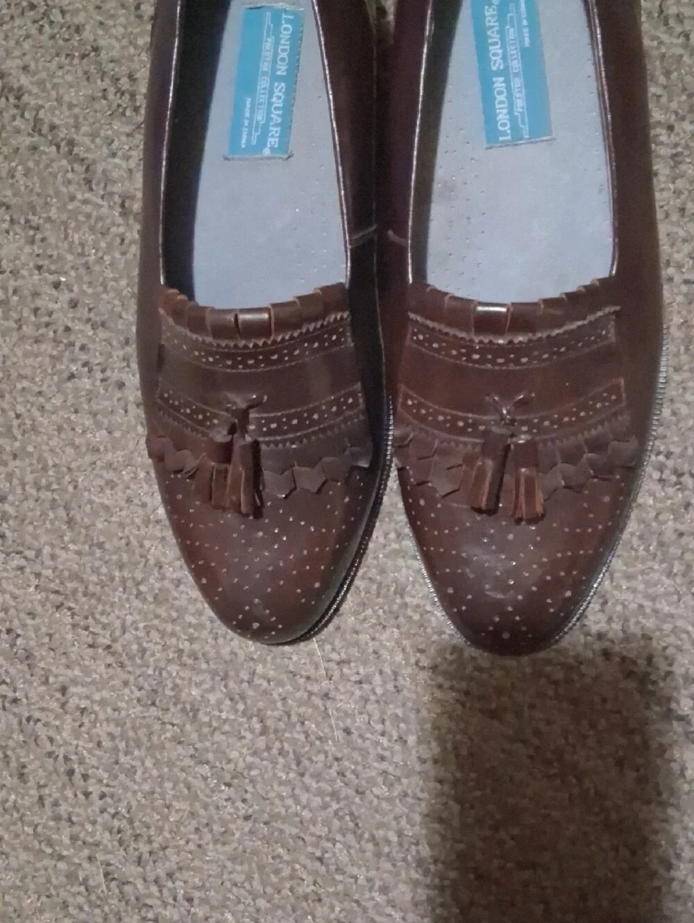london square brown tassel